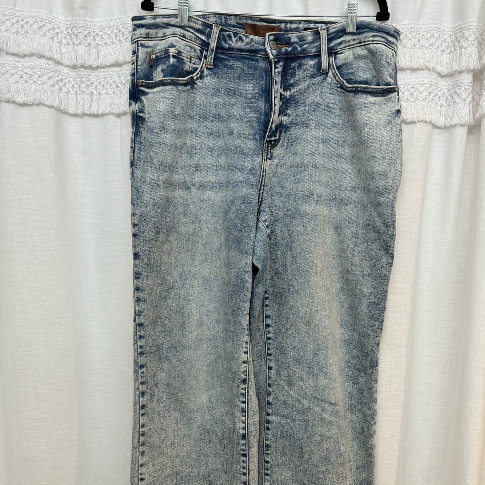 Judy Blue Jeans Curvy Brink High Rise Acid Wash Wide Leg